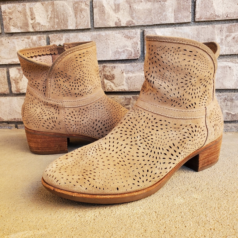 UGG Darling Seaweed perforated suede ankle women's boots 1007142